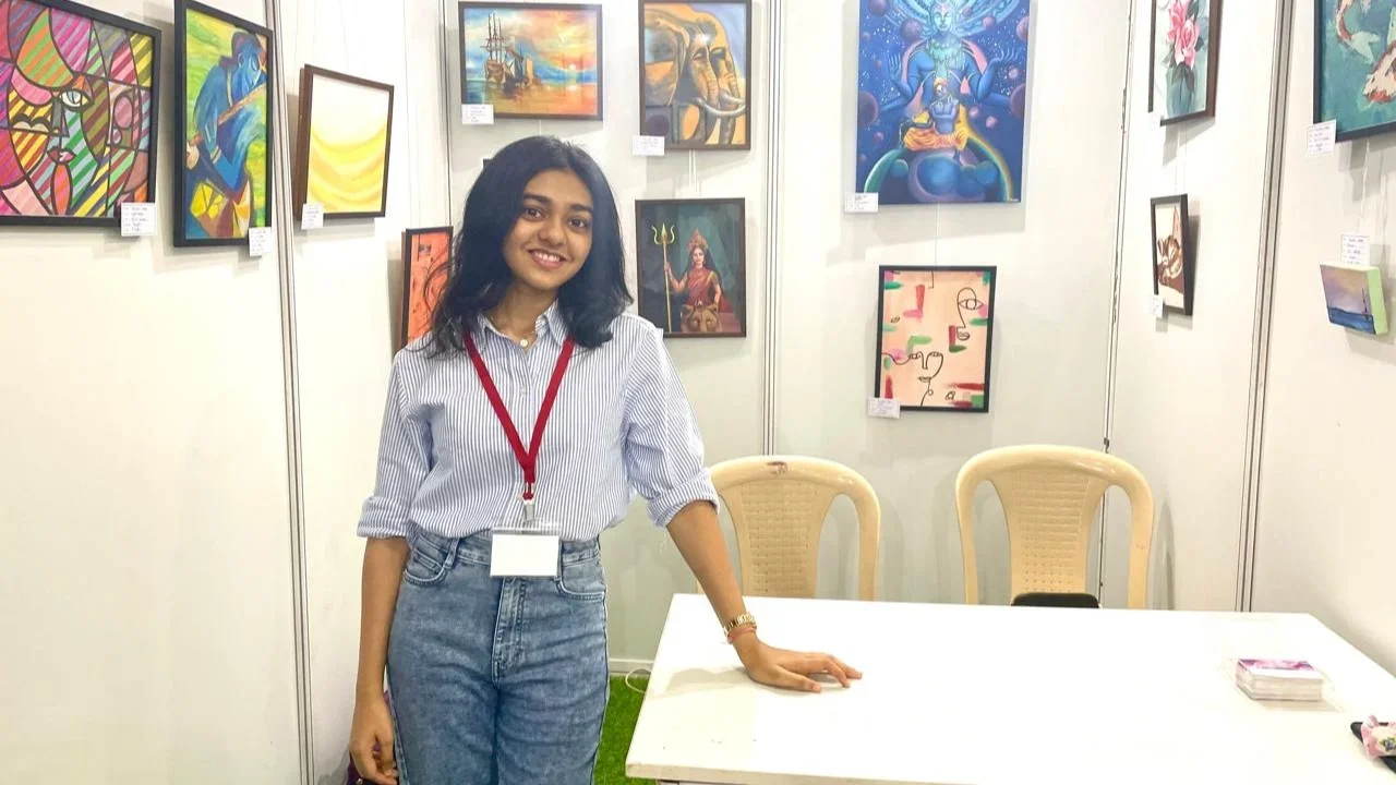 Paridhi Vora working on a contemporary Pichhvai painting in her Mumbai studio